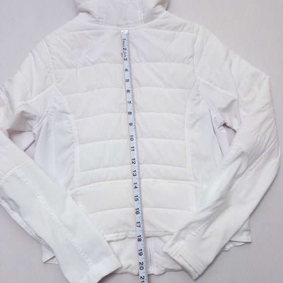 Forever 21 White Quilted Jacket Women's XS Lightweight Zip Up - Picture 3 of 16